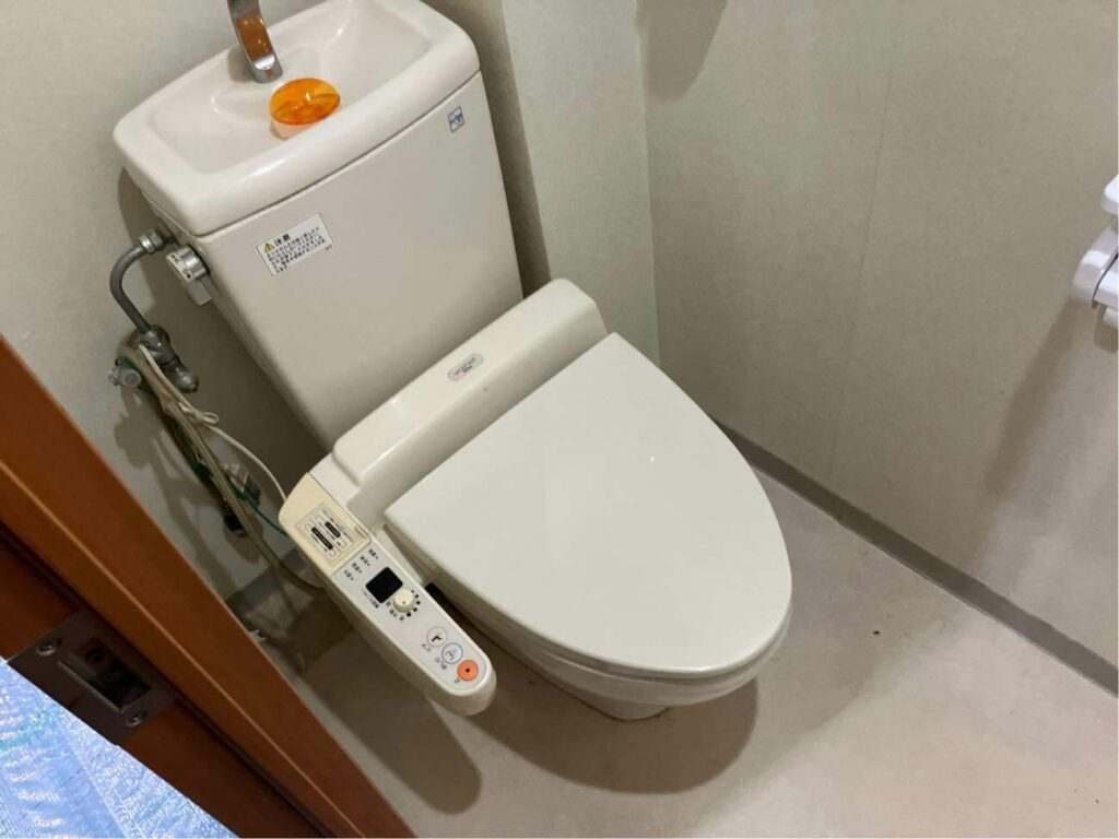 トイレ施工前